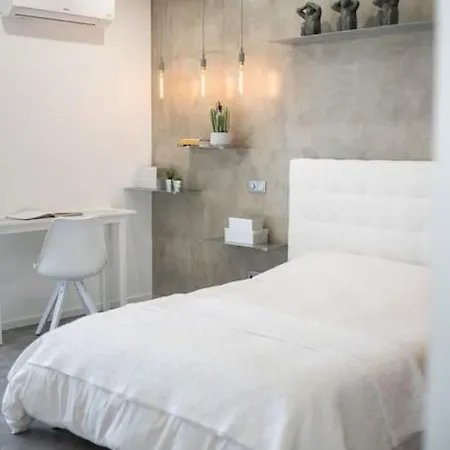 Super - Silver Apartment